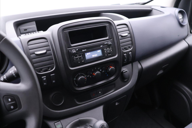 Opel Vivaro 1,6 CDTI 92kW 9-Míst Klima