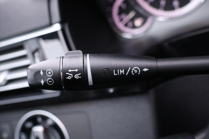 Mercedes-Benz Třídy E 3,0 350 CDI 4MATIC 195kW AT