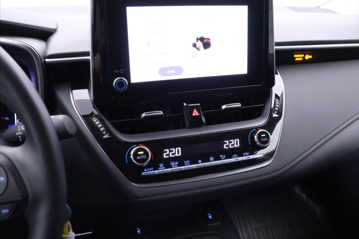 Toyota Corolla 1,5 VVT-i Aut. Comfort CZ DPH