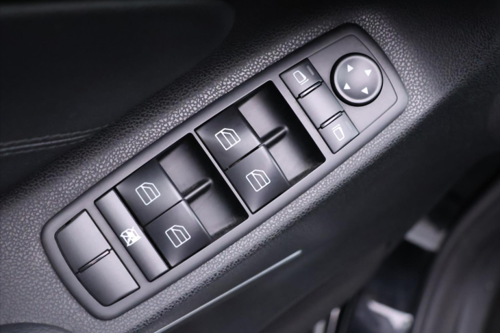 Mercedes-Benz Třídy M 3,0 300 CDI 4Matic 150kW CZ