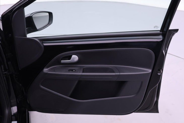 Volkswagen e-up! 61kW DPH 1. Maj DPH Kamera