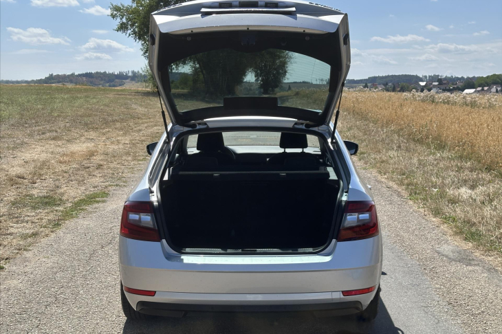 Škoda Octavia 1,6 TDI DSG CZ Style LED DPH