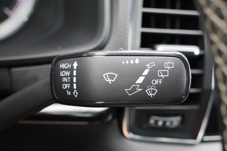 Škoda Karoq 2,0 TDI DSG 4x4 Sportline LED