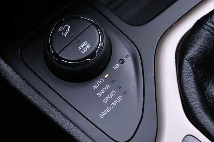 Jeep Cherokee 2,2 M-Jet 147kW Aut. AWD DPH