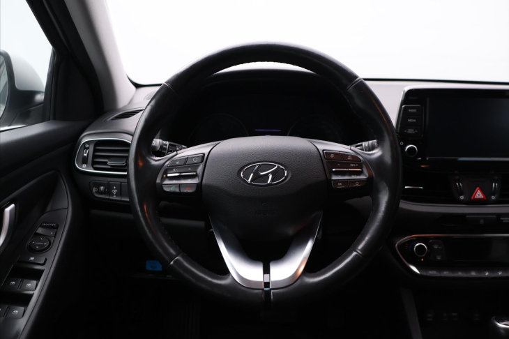Hyundai i30 1,4 T-GDI 103kW DCT Navi LED