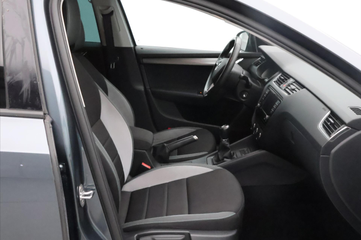 Škoda Octavia 1,6 TDI 81 kW JOY Aut.klima