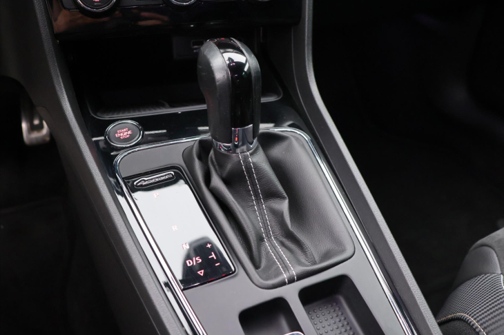 Seat Leon 2.0 221kW Cupra DSG 4Drive