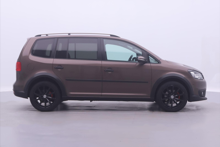 Volkswagen Touran 2,0 TDI 125kW DSG Cross 7-Míst
