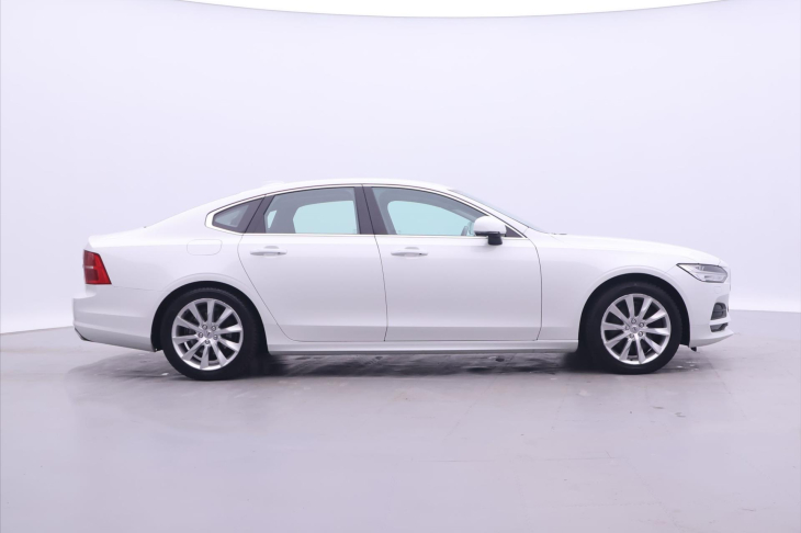 Volvo S90 2,0 D5 177kw AWD Momentum CZ DPH