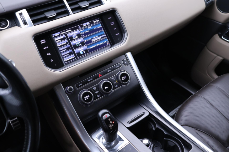 Land Rover Range Rover 3,0 SDV6 215kW HSE CZ DPH