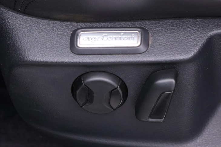 Volkswagen Passat 2,0 TDI 110kW Highline LED CZ