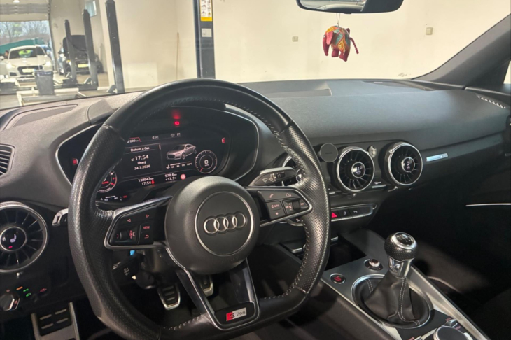 Audi TT 2,0 TFSi 169kW S-Line Navi LED