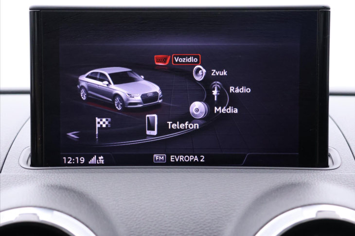 Audi A3 1,0 30TFSI S-line Virtual DPH