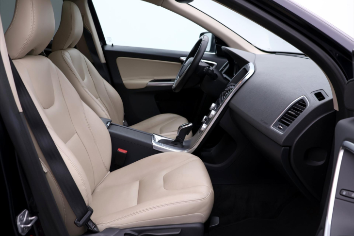 Volvo XC60 2,0 D3 110kW Aut. Momentum