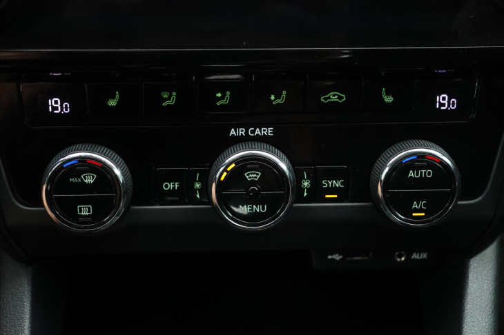Škoda Octavia 2,0 TDI 110kW DSG Style CZ