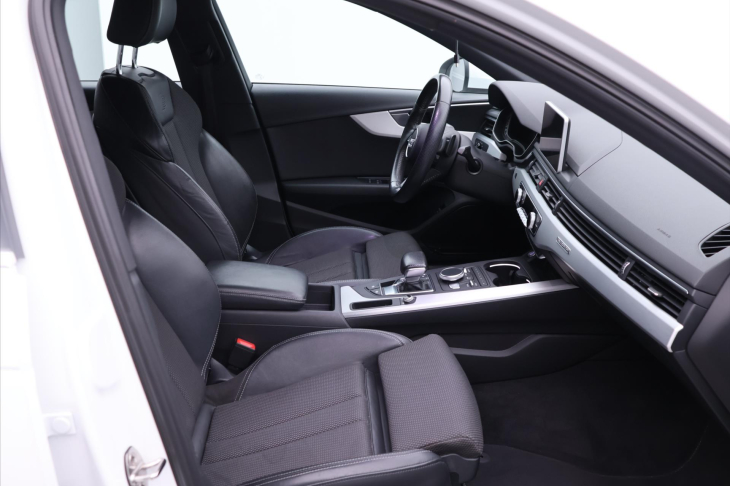 Audi A4 2,0 TDI 140kW Aut Quattro CZ