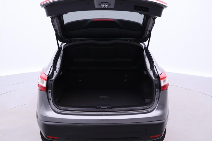 Nissan Qashqai 1,2 DIG-T 85kW Aut. CZ Tekna