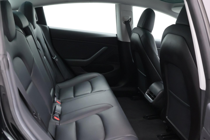 Tesla Model 3 Std Range Plus 52kWh