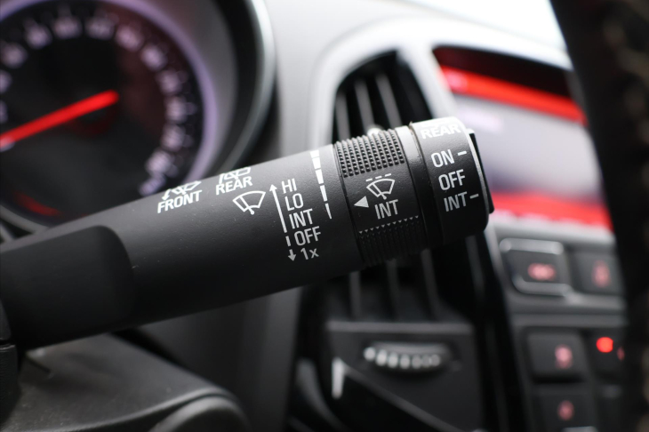 Opel Astra 2,0 T 206kW OPC Black Edit. CZ
