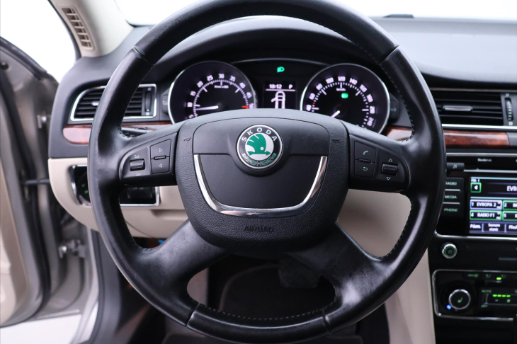 Škoda Superb 2,0 TDI 103kW DSG CZ Elegance