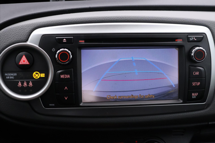 Toyota Yaris 1,0 VVTi Edition 1.Maj Serv.kn