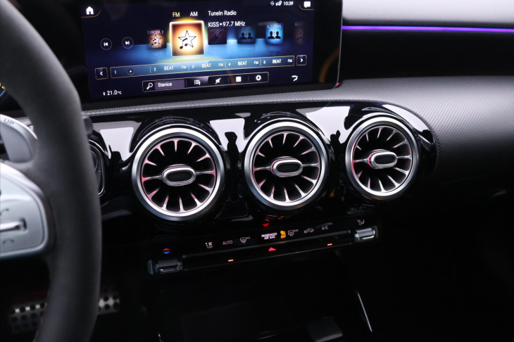 Mercedes-Benz Třídy A 2,0 310kW 45s AMG 4MATIC+ DPH