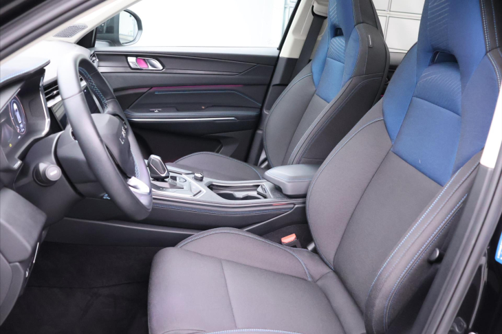 Lynk & Co 01 1,5 PHEV 132kW Aut.