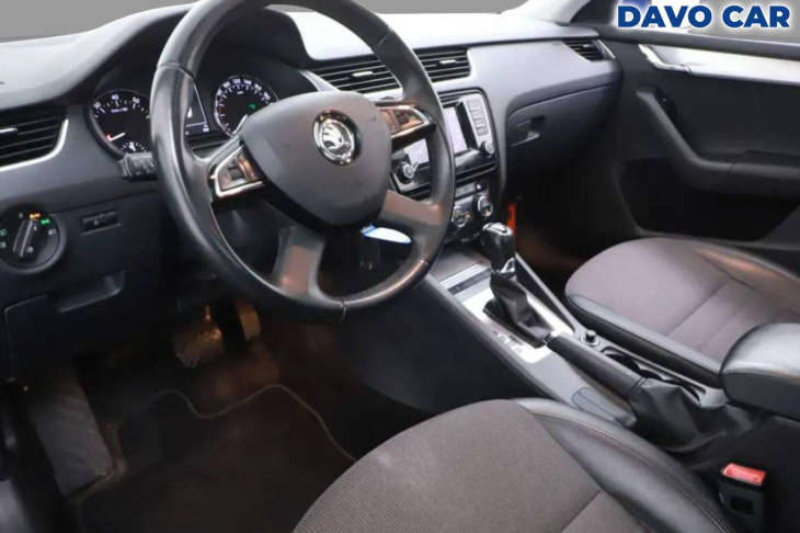 Škoda Octavia 1,4 TSI DSG Style pano navi TZ