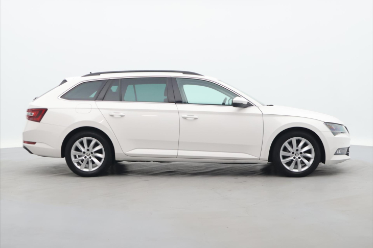 Škoda Superb 2,0 TDI 140kW DSG 4x4 CZ