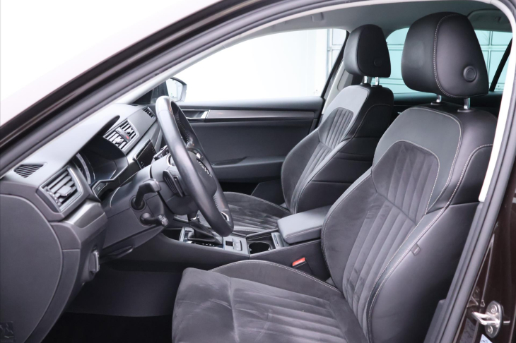 Škoda Superb 2,0 TDI 110kW Style DSG DPH CZ