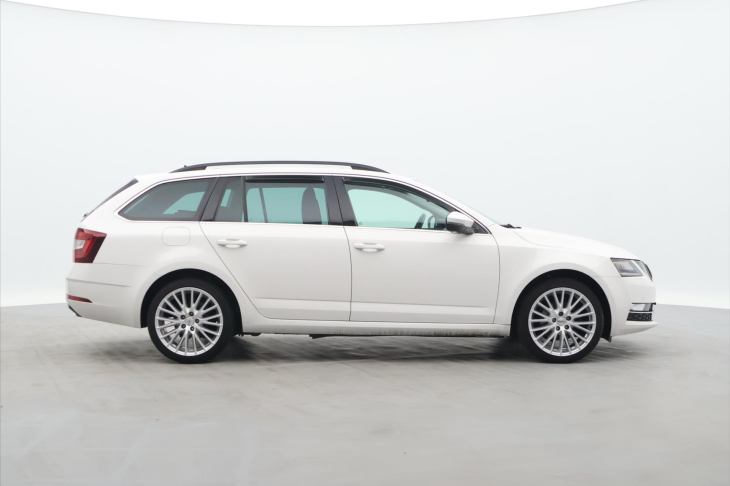 Škoda Octavia 1,5 TSI 110kW DSG Style LED