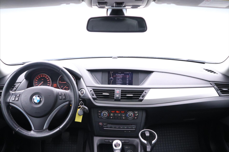 BMW X1 2,0 xDrive20d 130kW Xenon Navi