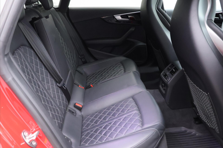 Audi S5 3,0 TDI 251kW S-line LED DPH