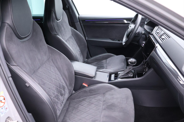 Škoda Superb 2,0 TDI 140 kW Sportline DSG