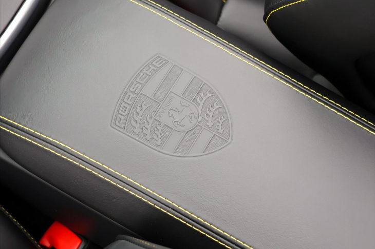 Porsche 911 3,0 V6 331kW 7MAN DPH Carrera S