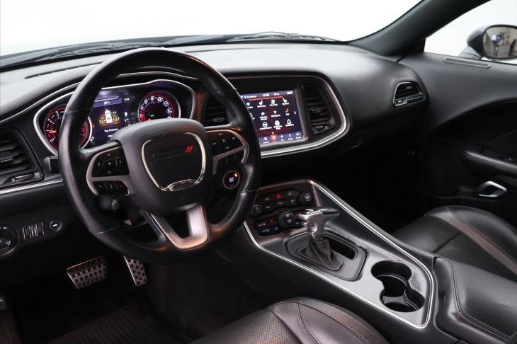 Dodge Challenger 5,7 Hemi V8 280kW Kůže R/T