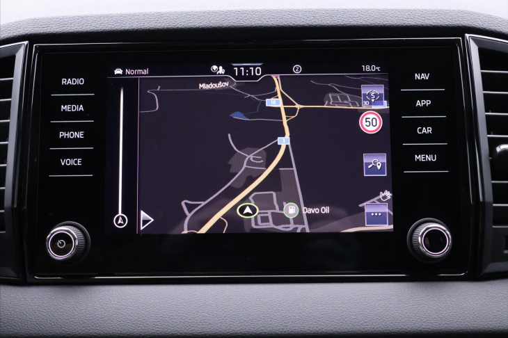 Škoda Karoq 2,0 TDI Sportline 4x4 DSG 1.maj.
