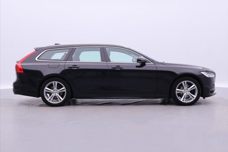 Volvo V90 2,0 D4 140kW Aut. AWD Momentum