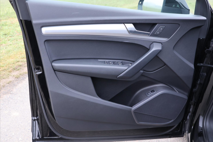 Audi Q5 2,0 TFSI Quattro S-tronic CZ