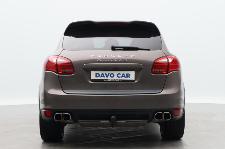 Porsche Cayenne 4.8 Turbo S 405kW DPH CZ