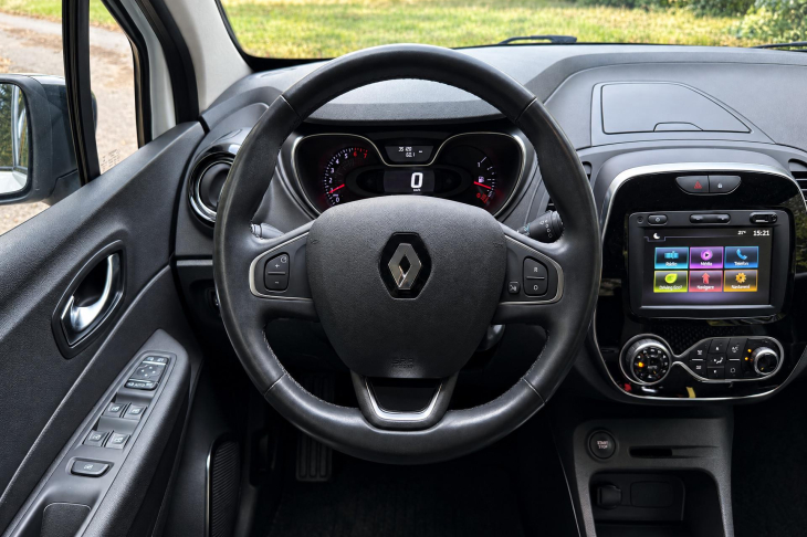 Renault Captur 1,3 TCe 96kW Intens LED Navi