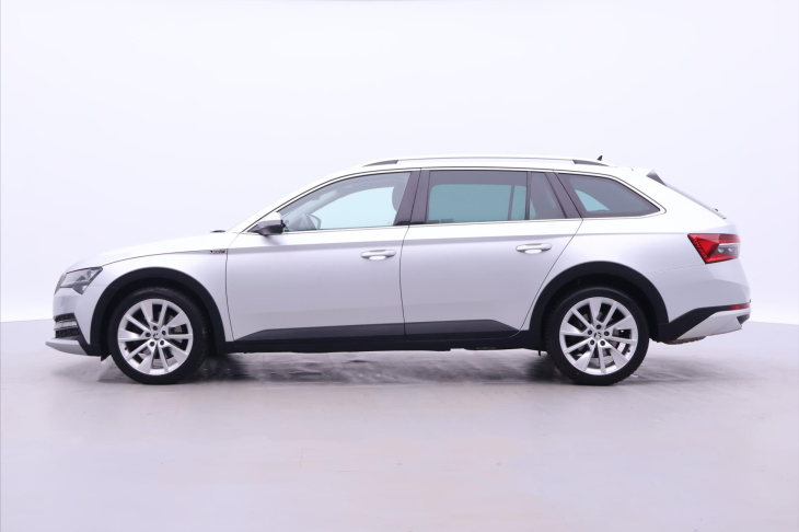 Škoda Superb 2,0 TDI 140kW DSG Scout 4x4 CZ