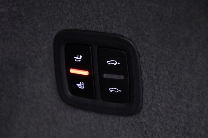 Porsche Cayenne 3,0 250kW 4x4 DPH ALU