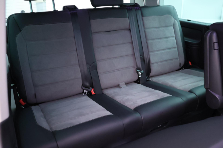Volkswagen Multivan 2,0 TDI 146kW DSG CZ Long DPH