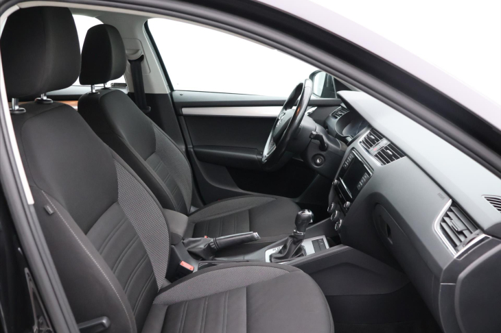 Škoda Octavia 1,5 TSI 110kW Ambition DSG CZ