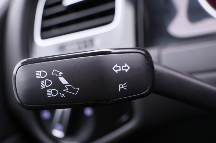 Volkswagen Golf 1,4 TSI 103kW DSG CZ Highline
