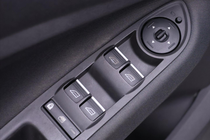 Ford Grand C-MAX 2,0 TDCI 110kW 7-Míst 1.Maj