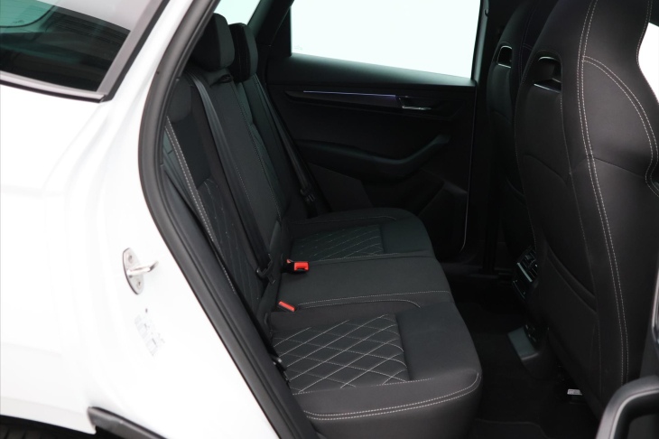 Škoda Karoq 2,0 TDI Sportline 4x4 DSG 1.maj.