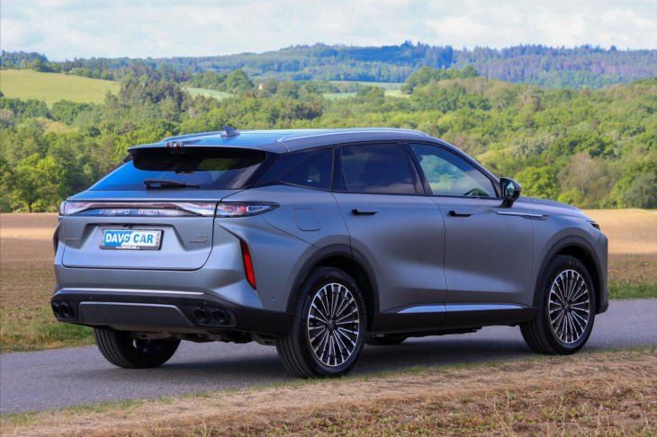 Omoda 9 1.5 Hybrid 395KW CZ 7 let záruka