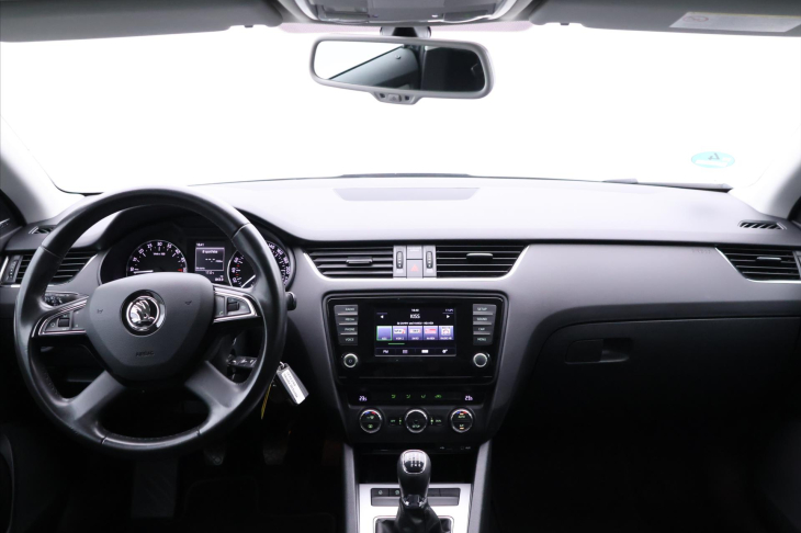 Škoda Octavia 2,0 TDI 110kW Aut.klima Xenon